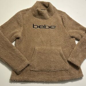 Vintage Bebe Fuzzy and soft pullover tan fleece sweater with front pocket  small